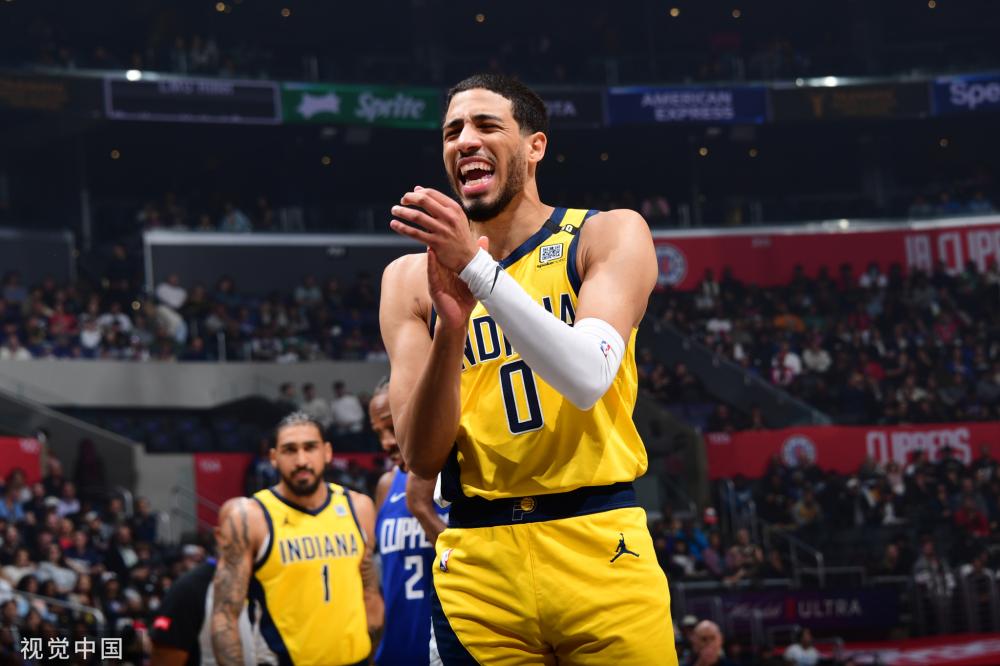 一幅比赛中 一幅比赛中