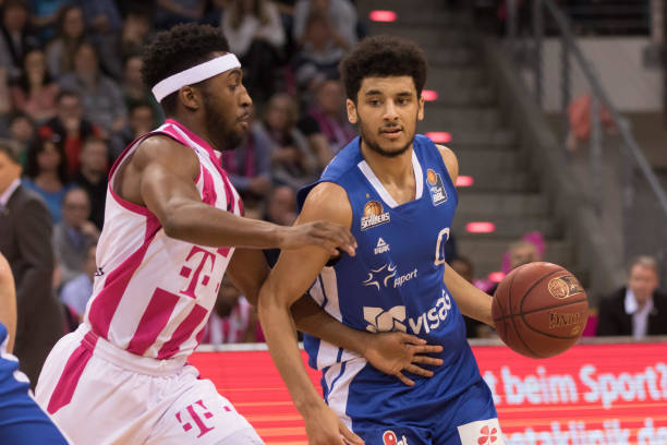 进行之间的 进行之间的